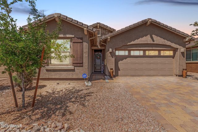4136 W PALACE STATION Road, New River, AZ 85087