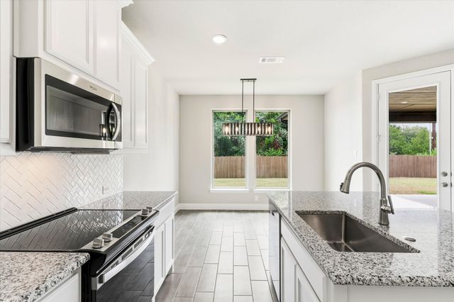 2110 Briarwood Drive, Bridgeport, TX 76426