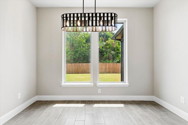 2110 Briarwood Drive, Bridgeport, TX 76426