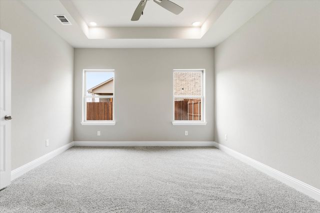 2110 Briarwood Drive, Bridgeport, TX 76426