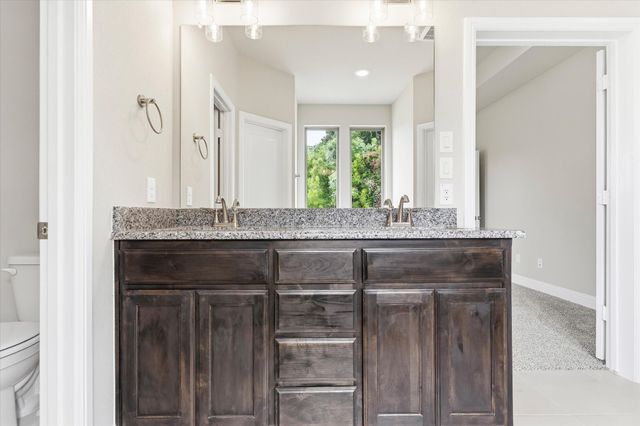 2110 Briarwood Drive, Bridgeport, TX 76426