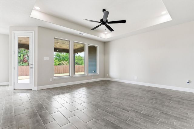 2110 Briarwood Drive, Bridgeport, TX 76426
