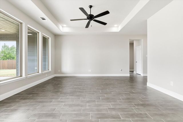 2110 Briarwood Drive, Bridgeport, TX 76426