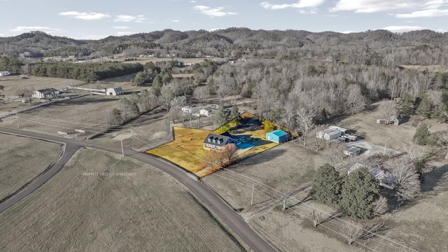 457 County Road 475, Etowah, TN 37331