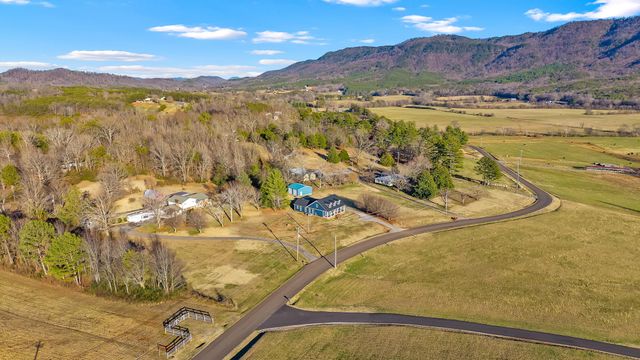 457 County Road 475, Etowah, TN 37331