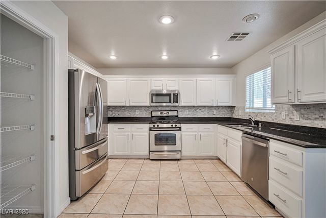 8284 Amphora Street, Las Vegas, NV 89139