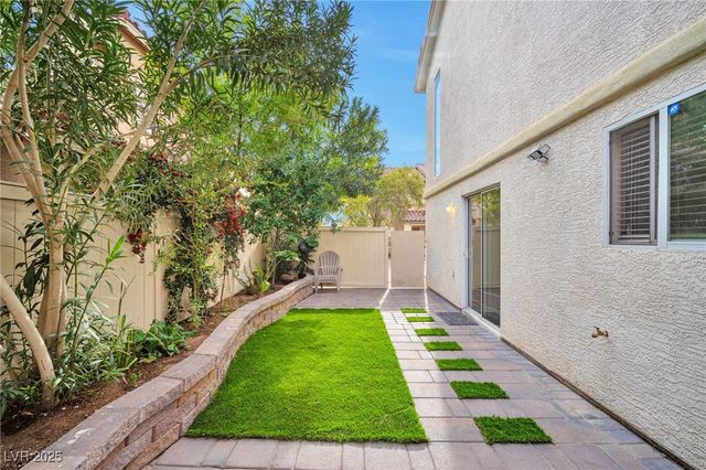 8284 Amphora Street, Las Vegas, NV 89139