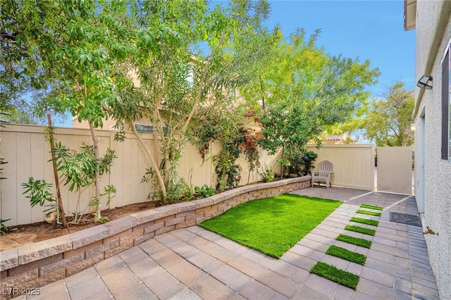 8284 Amphora Street, Las Vegas, NV 89139