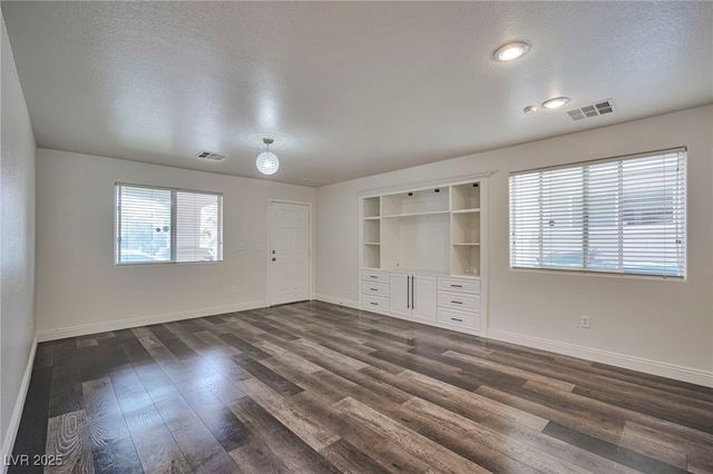 8284 Amphora Street, Las Vegas, NV 89139