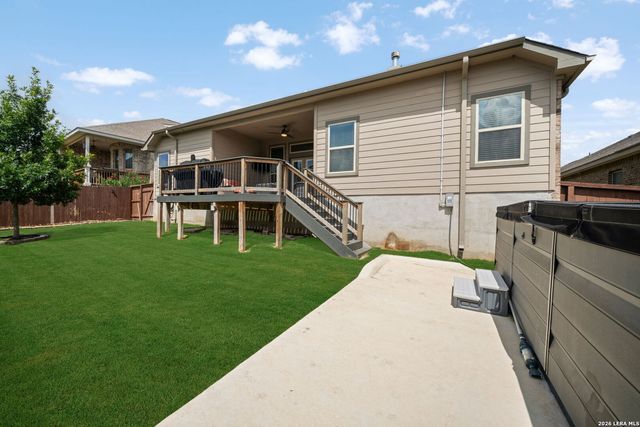 1510 Snowy Owl Dr, San Antonio, TX 78245