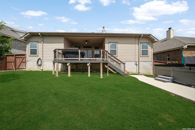 1510 Snowy Owl Dr, San Antonio, TX 78245