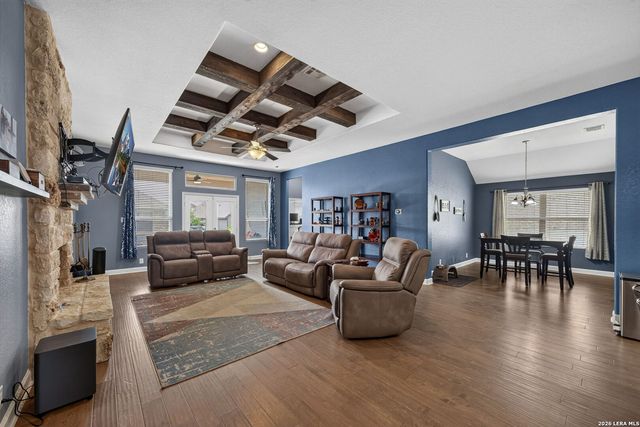 1510 Snowy Owl Dr, San Antonio, TX 78245