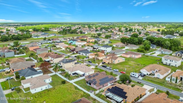 20 Andora Court, Kissimmee, FL 34758