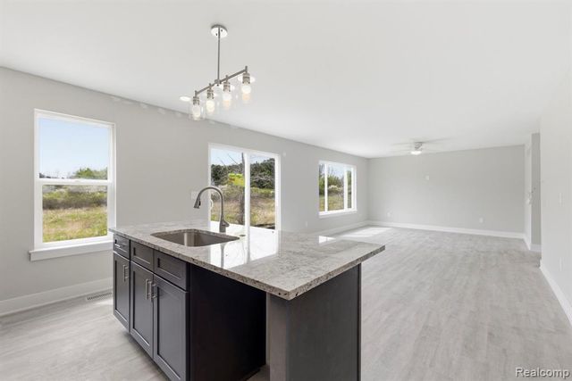 2359 Baltimore, Davison, MI 48423