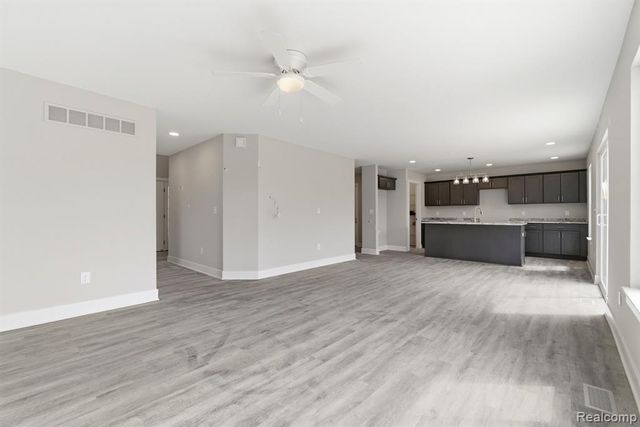 2359 Baltimore, Davison, MI 48423