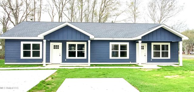 600 Bechtel Boulevard, A, Ocean Springs, MS 39564