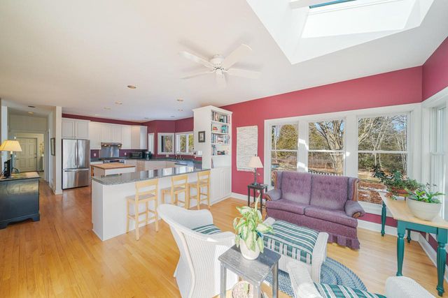 5001 S 10th STREET, Manitowoc, WI 54220