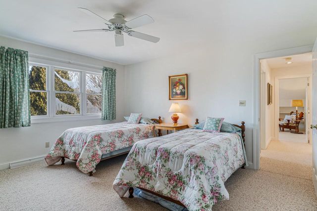 5001 S 10th STREET, Manitowoc, WI 54220