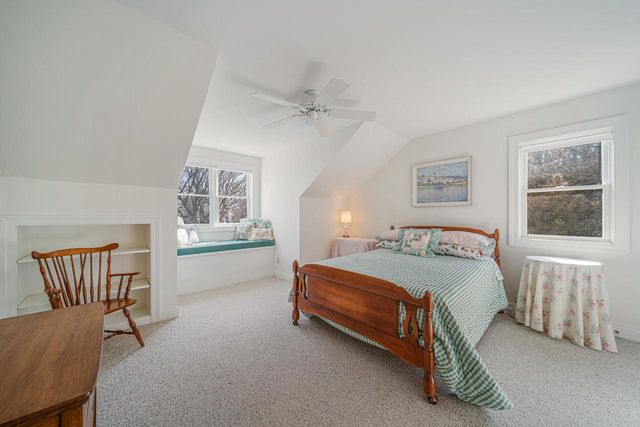 5001 S 10th STREET, Manitowoc, WI 54220