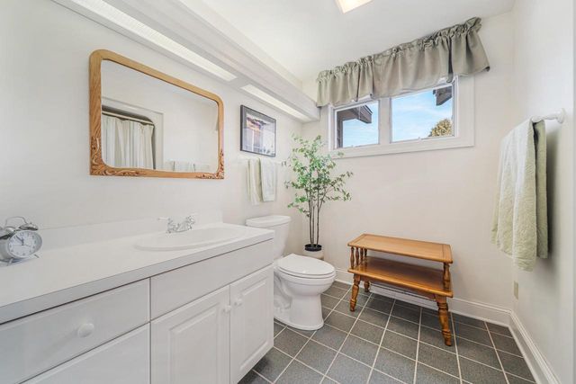 5001 S 10th STREET, Manitowoc, WI 54220