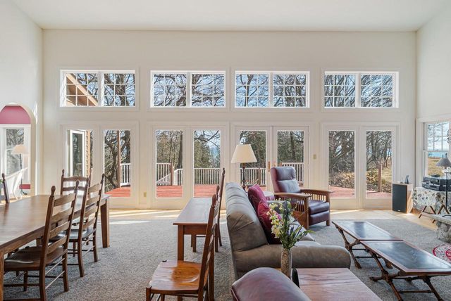 5001 S 10th STREET, Manitowoc, WI 54220