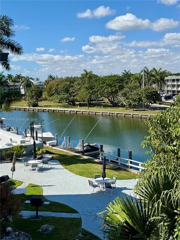 467 Golden Isles Dr 310, Hallandale Beach, FL 33009