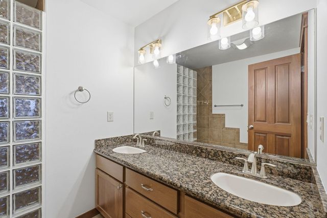 416 S Hemlock St, Spokane, WA 99201