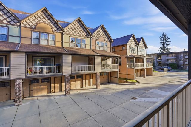 416 S Hemlock St, Spokane, WA 99201