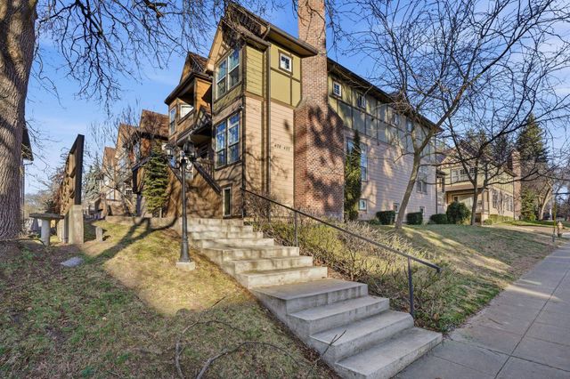 416 S Hemlock St, Spokane, WA 99201