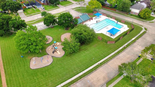 2810 Huntington Way, Pearland, TX 77584