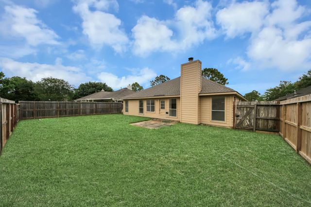 2810 Huntington Way, Pearland, TX 77584