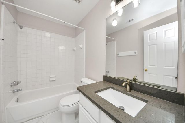 2810 Huntington Way, Pearland, TX 77584