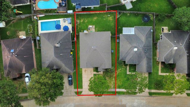 2810 Huntington Way, Pearland, TX 77584