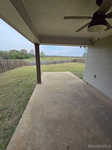 845 Hedgefield Way, Prattville, AL 36066