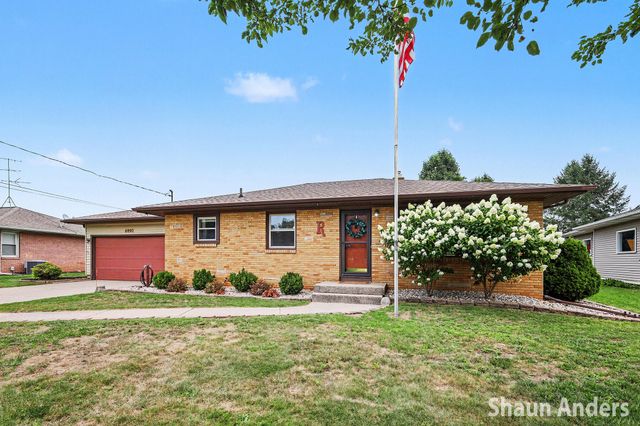 6892 Quincy Drive SW, Grand Rapids, MI 49548