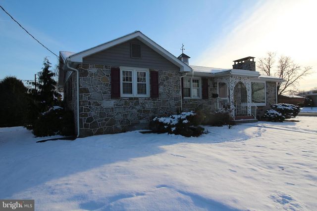 535 S 6TH ST, Denver, PA 17517