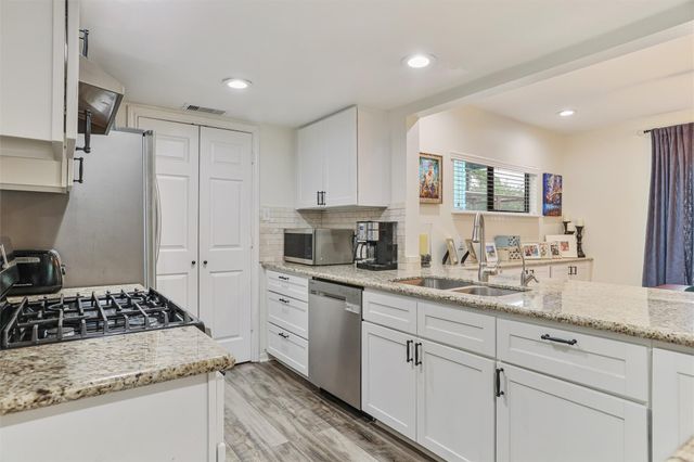 224 Clear Lake Road, Clear Lake Shores, TX 77565