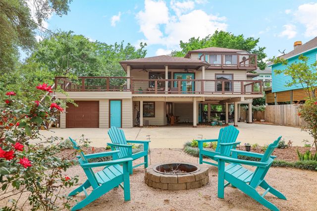 224 Clear Lake Road, Clear Lake Shores, TX 77565