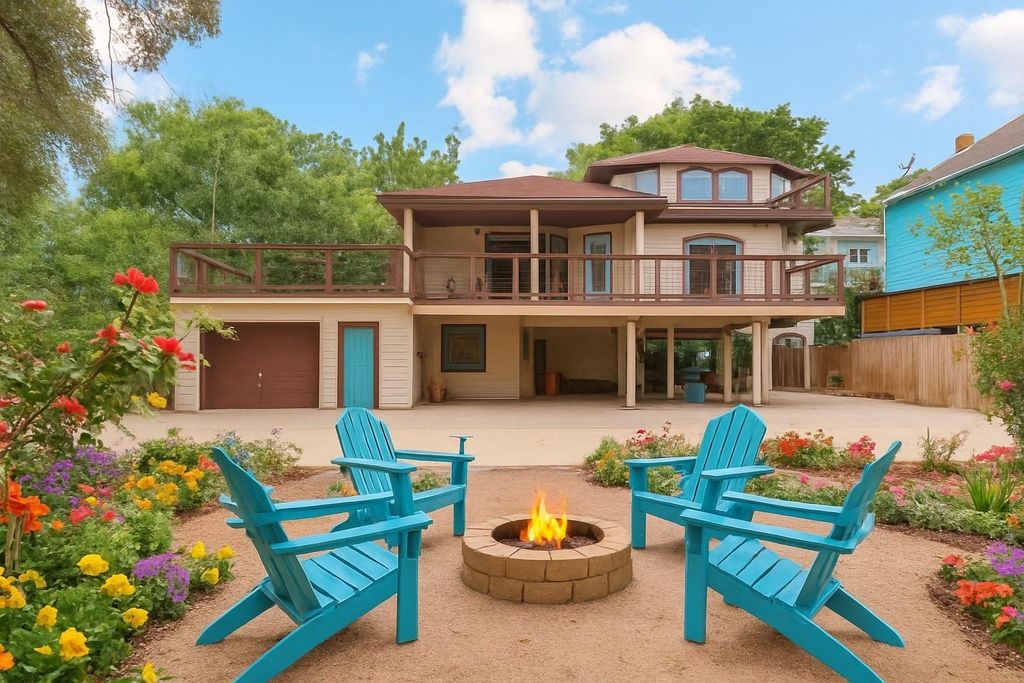 224 Clear Lake Road, Clear Lake Shores, TX 77565
