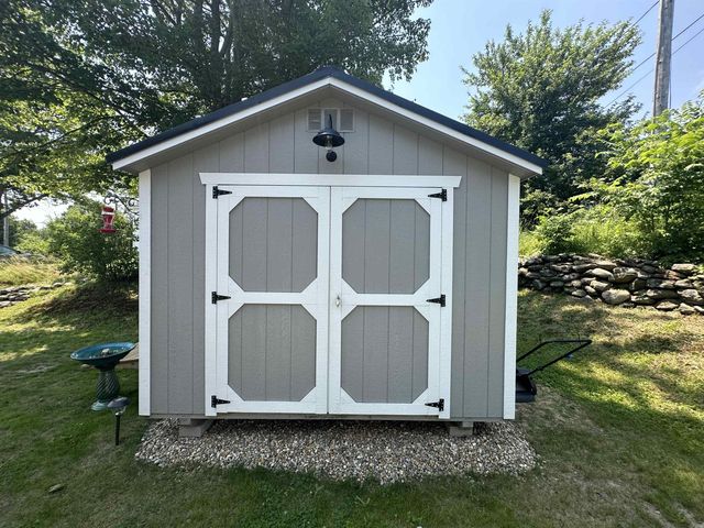 65 Leavitt Rd Unit 13, Pittsfield, NH 03263