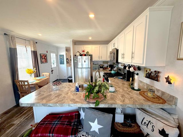 65 Leavitt Rd Unit 13, Pittsfield, NH 03263
