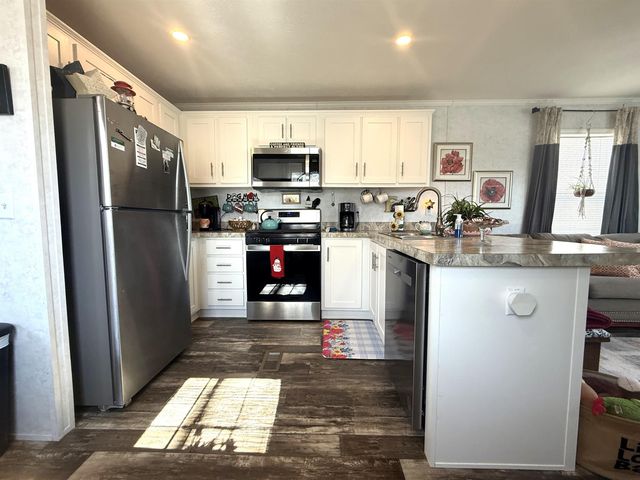 65 Leavitt Rd Unit 13, Pittsfield, NH 03263