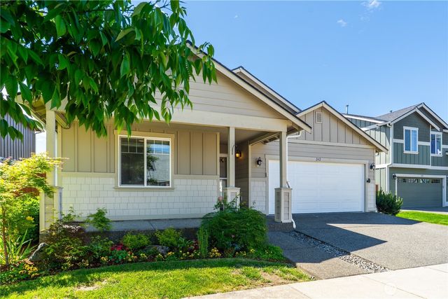 242 Riggs Drive E, Enumclaw, WA 98022