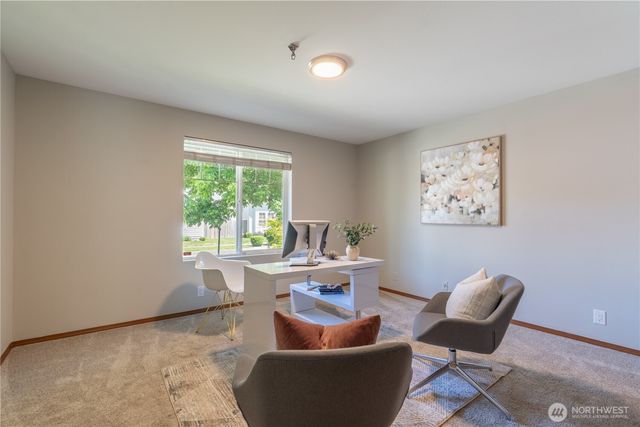 242 Riggs Drive E, Enumclaw, WA 98022