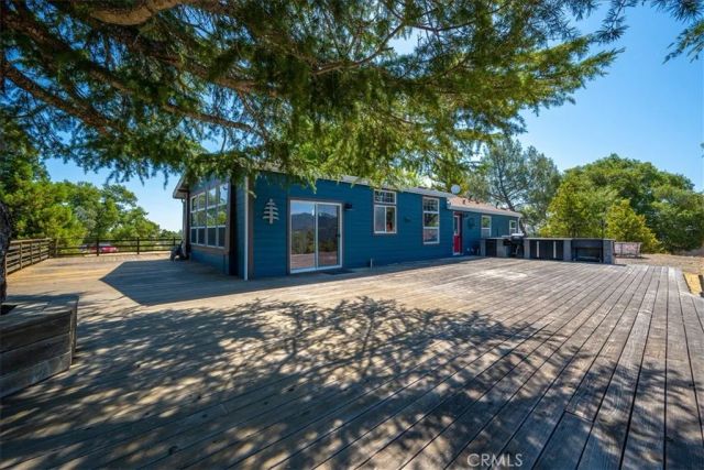 5990 Sunny Glen Lane, Paso Robles, CA 93446