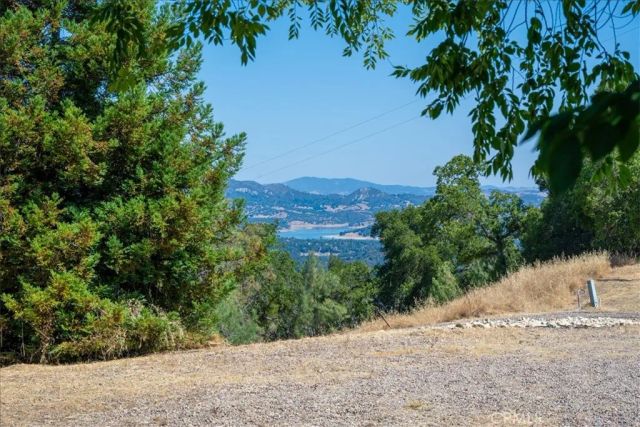 5990 Sunny Glen Lane, Paso Robles, CA 93446