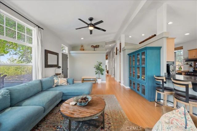 5990 Sunny Glen Lane, Paso Robles, CA 93446
