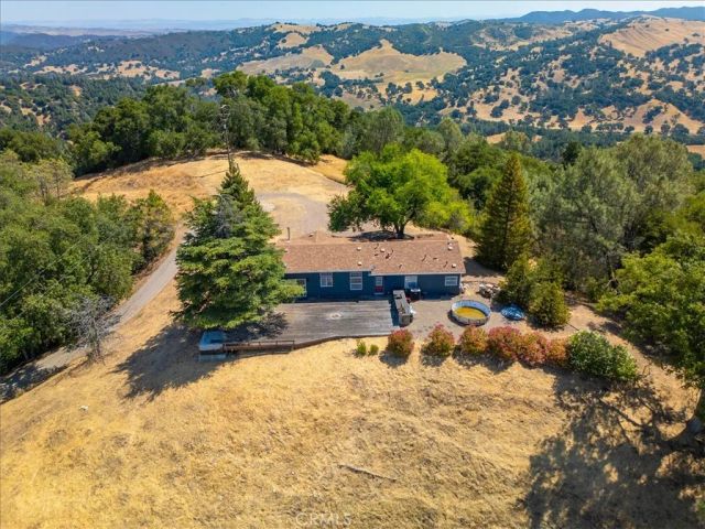 5990 Sunny Glen Lane, Paso Robles, CA 93446