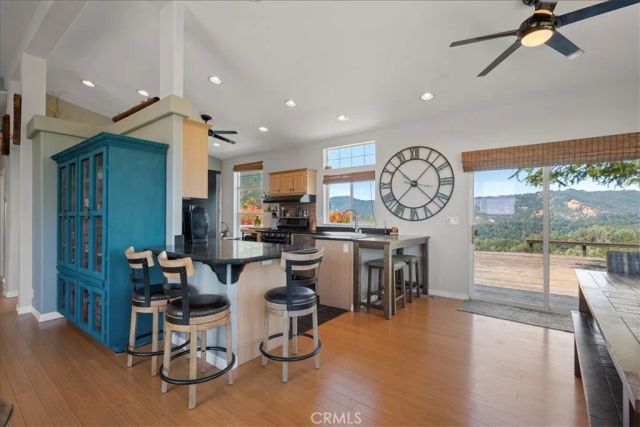 5990 Sunny Glen Lane, Paso Robles, CA 93446