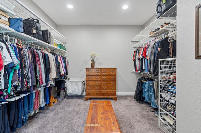 271 Summit DR, Round Mountain, TX 78663
